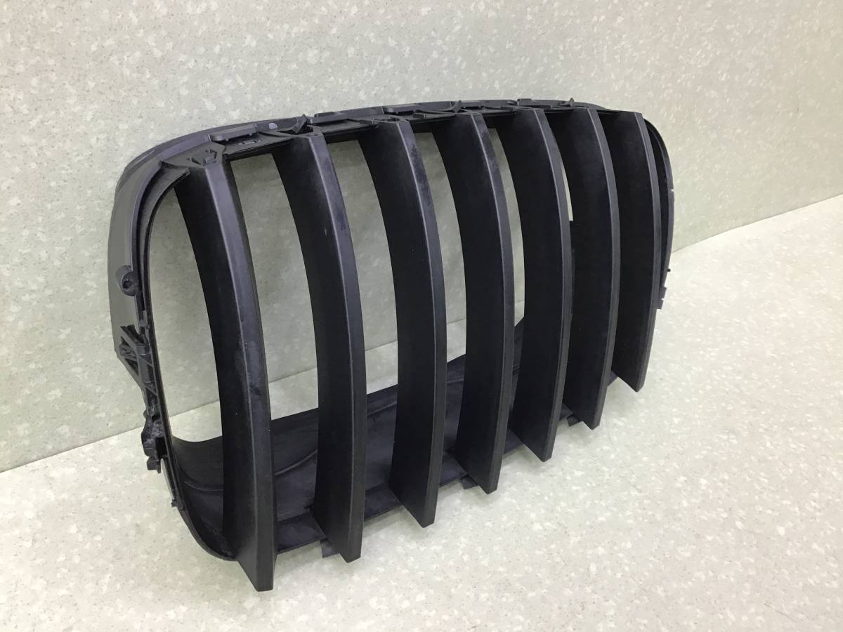 Решетка радиатора левая BMW X5 E70 2007-2013 Решетка радиатора левая BMW X5 E70 2007-2013