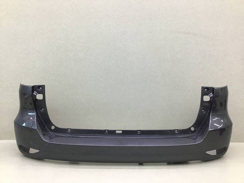 Бампер задний Toyota Fortuner (GUN156, TGN156) 2015-н.в. Бампер задний Toyota Fortuner (GUN156, TGN156) 2015-н.в.