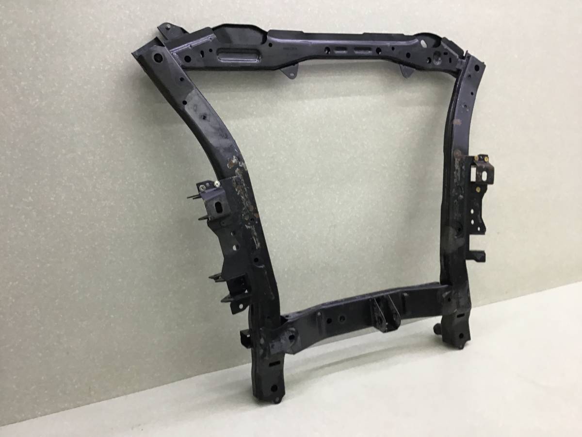 Балка под ДВС Renault Kaptur (1) 2016-2022 Балка под ДВС Renault Kaptur (1) 2016-2022
