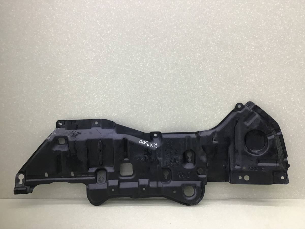 Пыльник двигателя Lexus RX 350 (AGL20W) 2015-2022 Пыльник двигателя Lexus RX 350 (AGL20W) 2015-2022