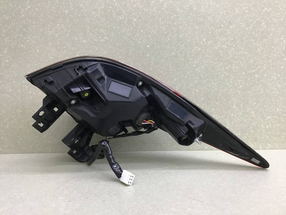 Фонарь задний наружный правый Lexus RX 350 (AGL20W) 2015-2022 Фонарь задний наружный правый Lexus RX 350 (AGL20W) 2015-2022