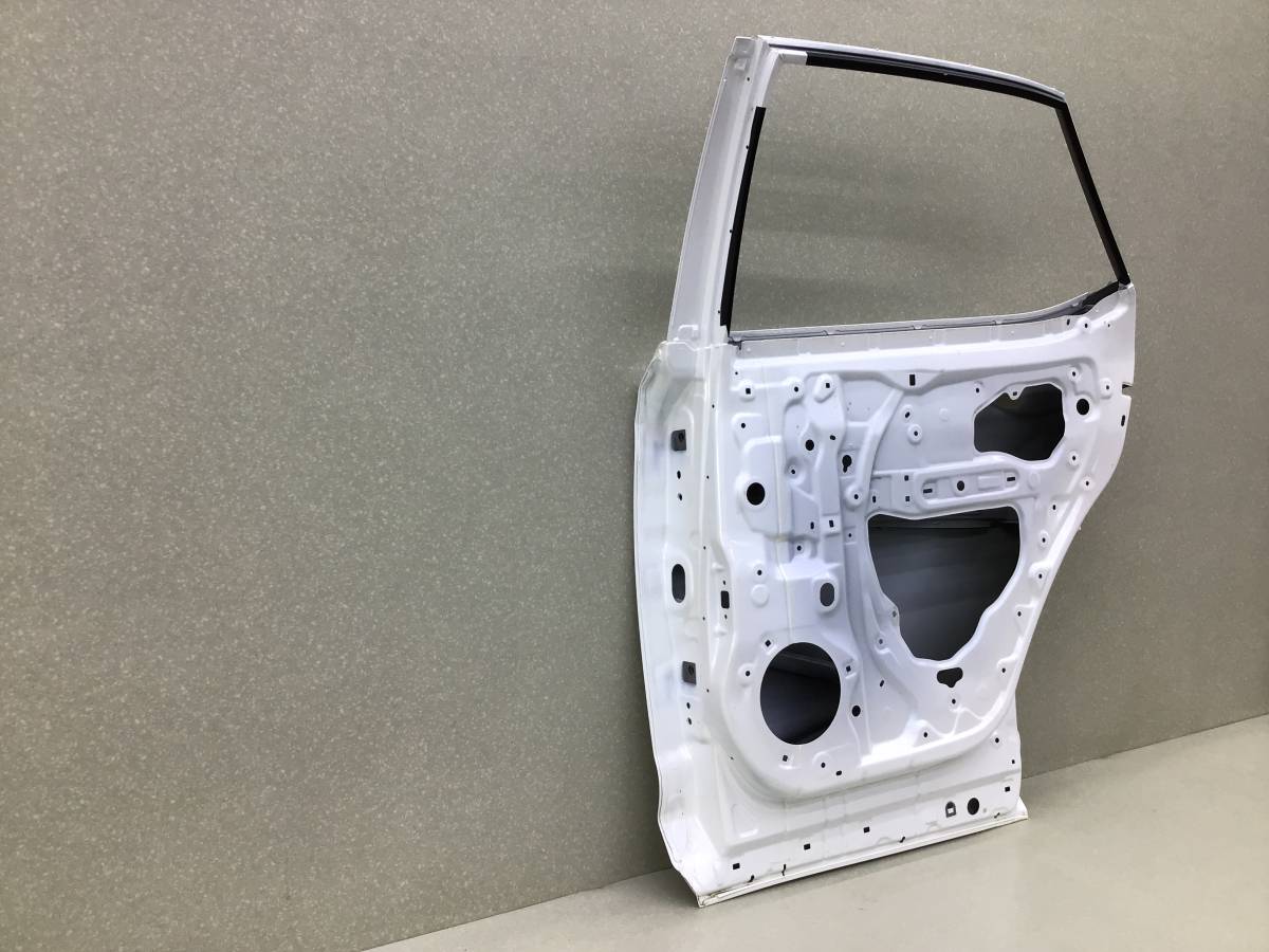 Дверь задняя правая Lexus RX 350 (AGL20W) 2015-2022 Дверь задняя правая Lexus RX 350 (AGL20W) 2015-2022