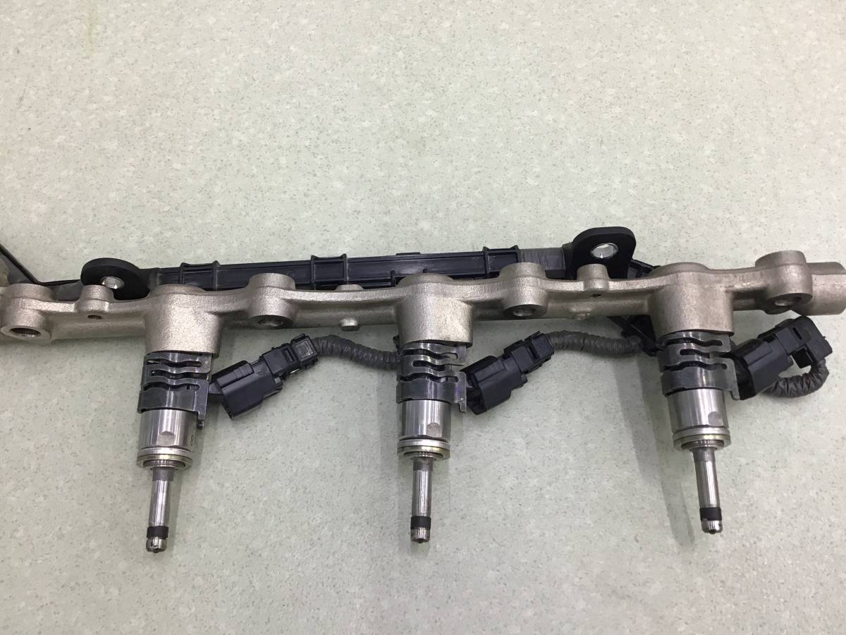 Рейка топливная (рампа) Toyota Land Cruiser (J300) 2021>