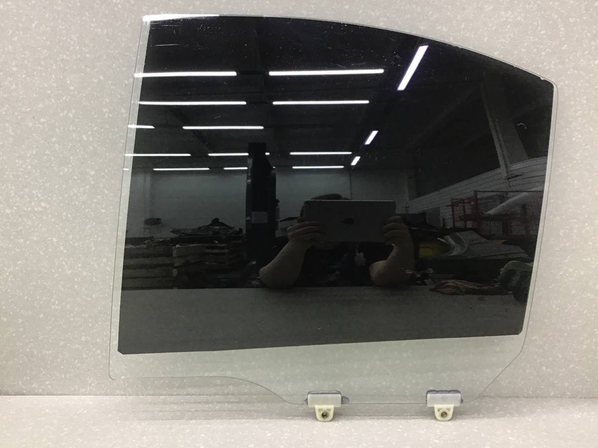 Стекло двери задней левой Nissan Almera Classic (B10) 2006-2013