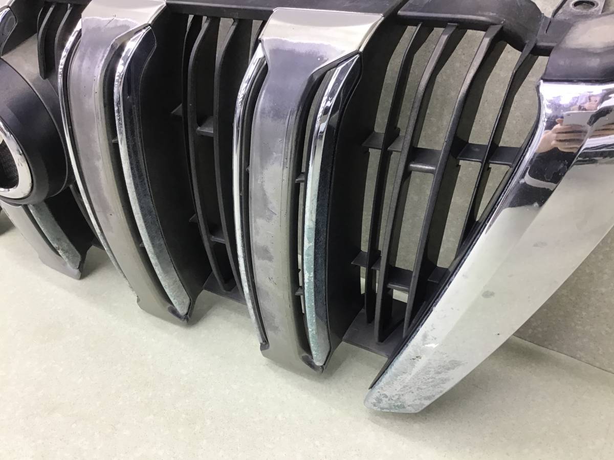 Решетка радиатора Toyota Land Cruiser Prado (J150) 2009>