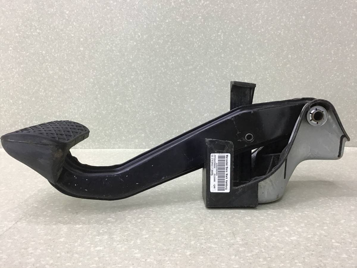 Педаль тормоза Mercedes-Benz C-Class (W204) 2007-2014 Педаль тормоза Mercedes-Benz C-Class (W204) 2007-2014