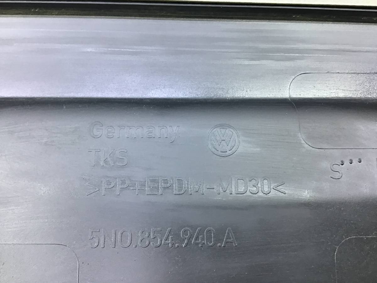 Молдинг передней правой двери Volkswagen Tiguan (5N2) 2011-2016 Молдинг передней правой двери Volkswagen Tiguan (5N2) 2011-2016