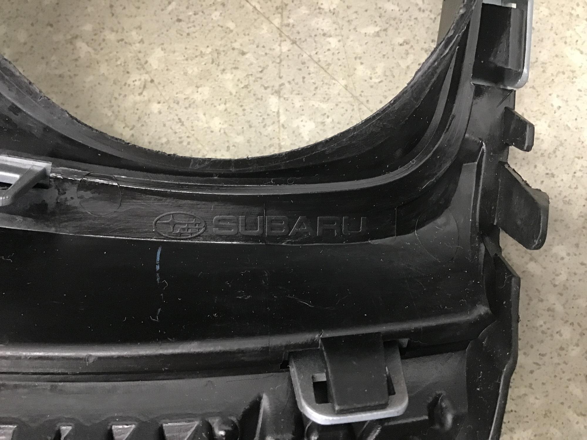 Рамка противотуманой фары левой, Subaru Forester (S13) 2012-2019 Рамка противотуманой фары левой, Subaru Forester (S13) 2012-2019