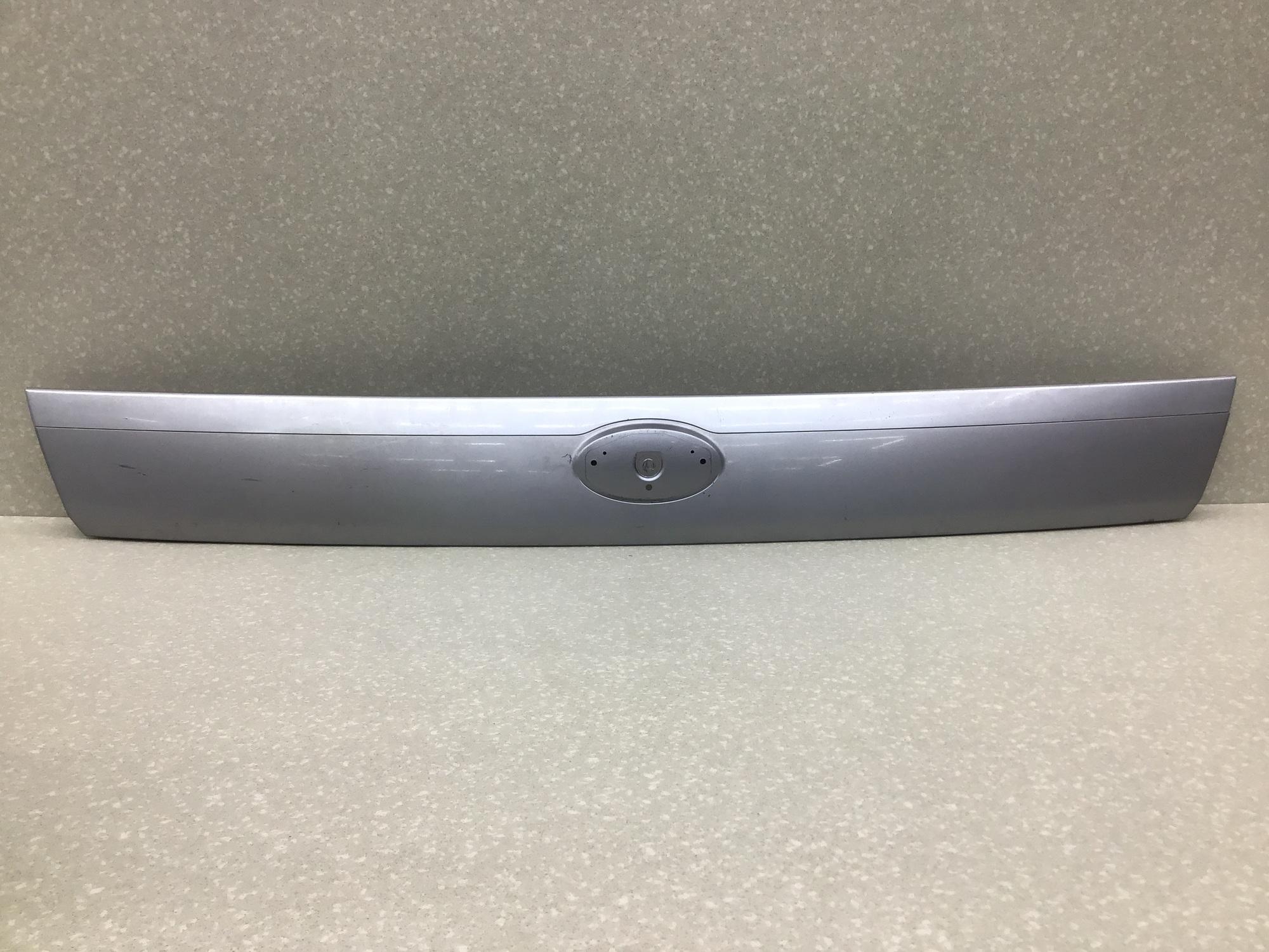 Накладка двери багажника, Subaru Forester (S11) 2002-2007 Накладка двери багажника, Subaru Forester (S11) 2002-2007