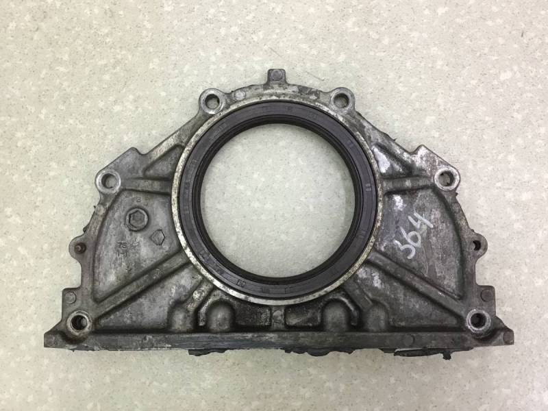 Крышка коленвала задняя Infiniti QX56 (JA60) 2004-2010 Крышка коленвала задняя Infiniti QX56 (JA60) 2004-2010