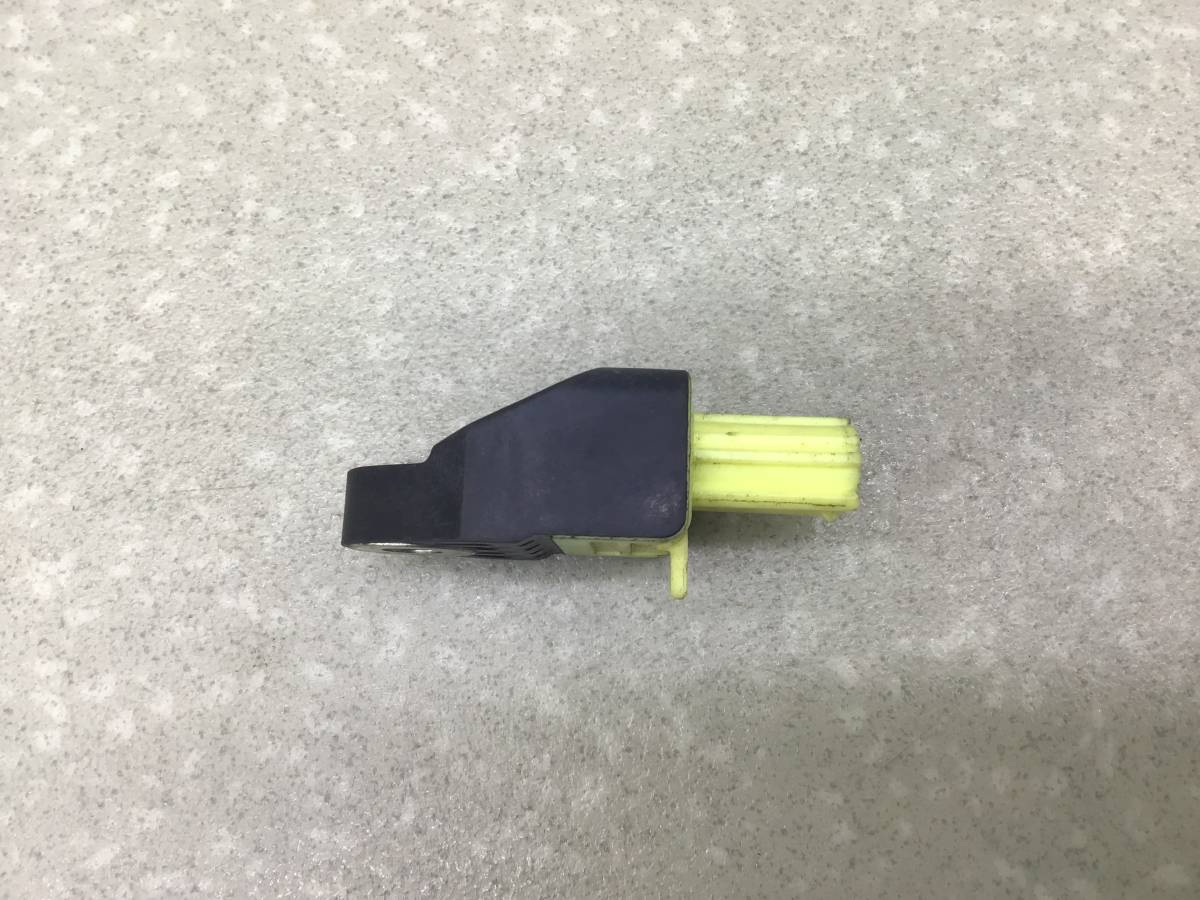Датчик AIR BAG Toyota Highlander (U40) 2007-2013 Датчик AIR BAG Toyota Highlander (U40) 2007-2013