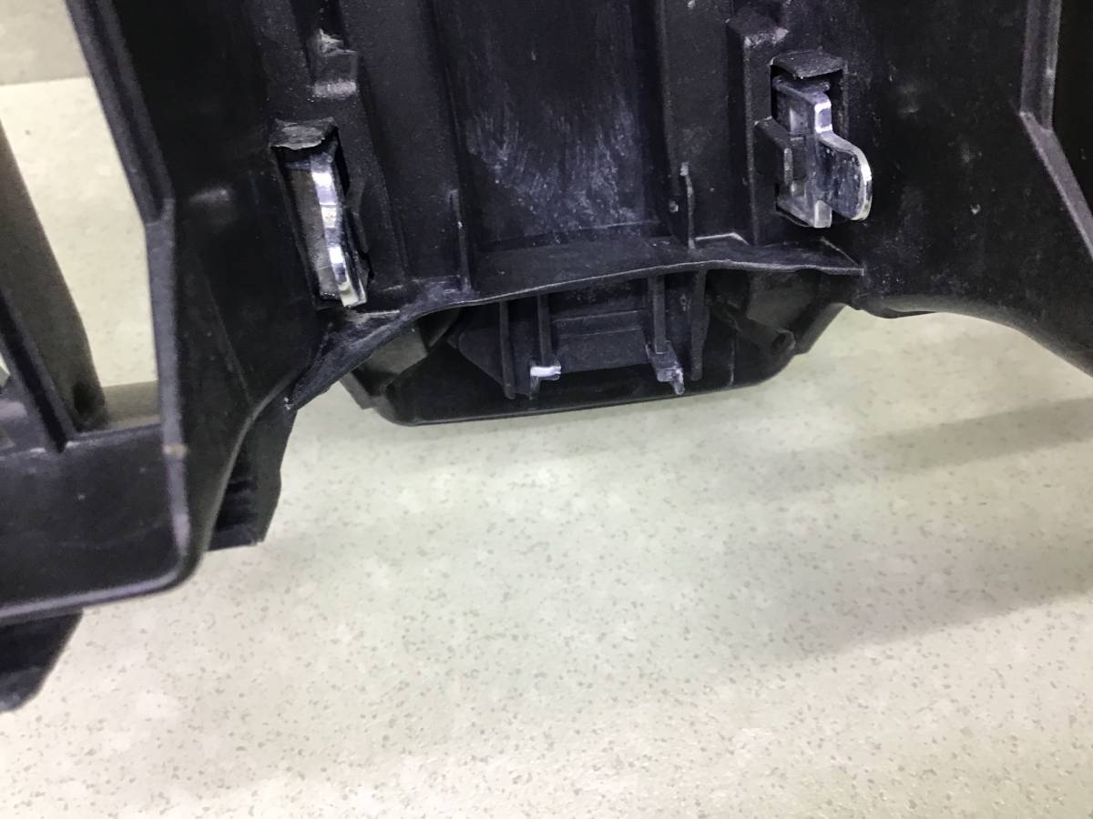 Решетка радиатора Toyota Land Cruiser Prado (J150) 2009>