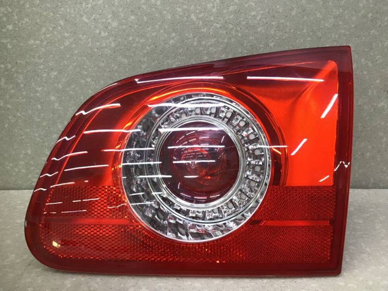 Фонарь задний внутренний правый Volkswagen Passat B6 2005-2010 Фонарь задний внутренний правый Volkswagen Passat B6 2005-2010