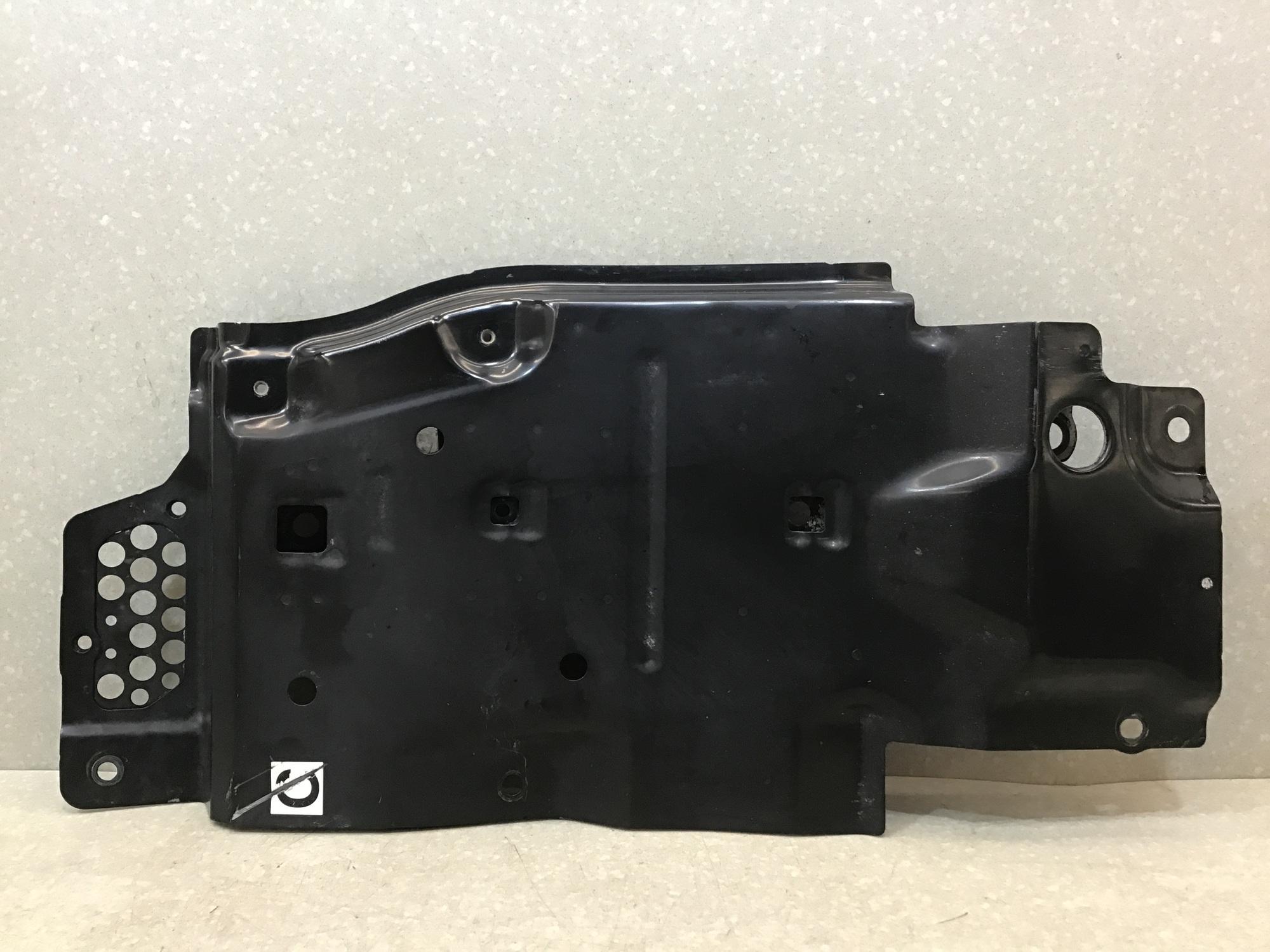 Защита картера Toyota Land Cruiser 11 (VDJ200) 2007-2021