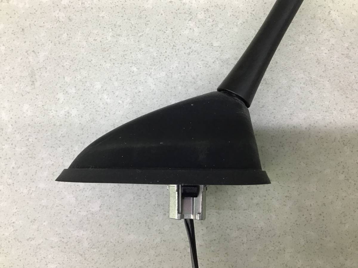 Антенна Ford Focus 3 (CB8) 2011-2019 Антенна Ford Focus 3 (CB8) 2011-2019