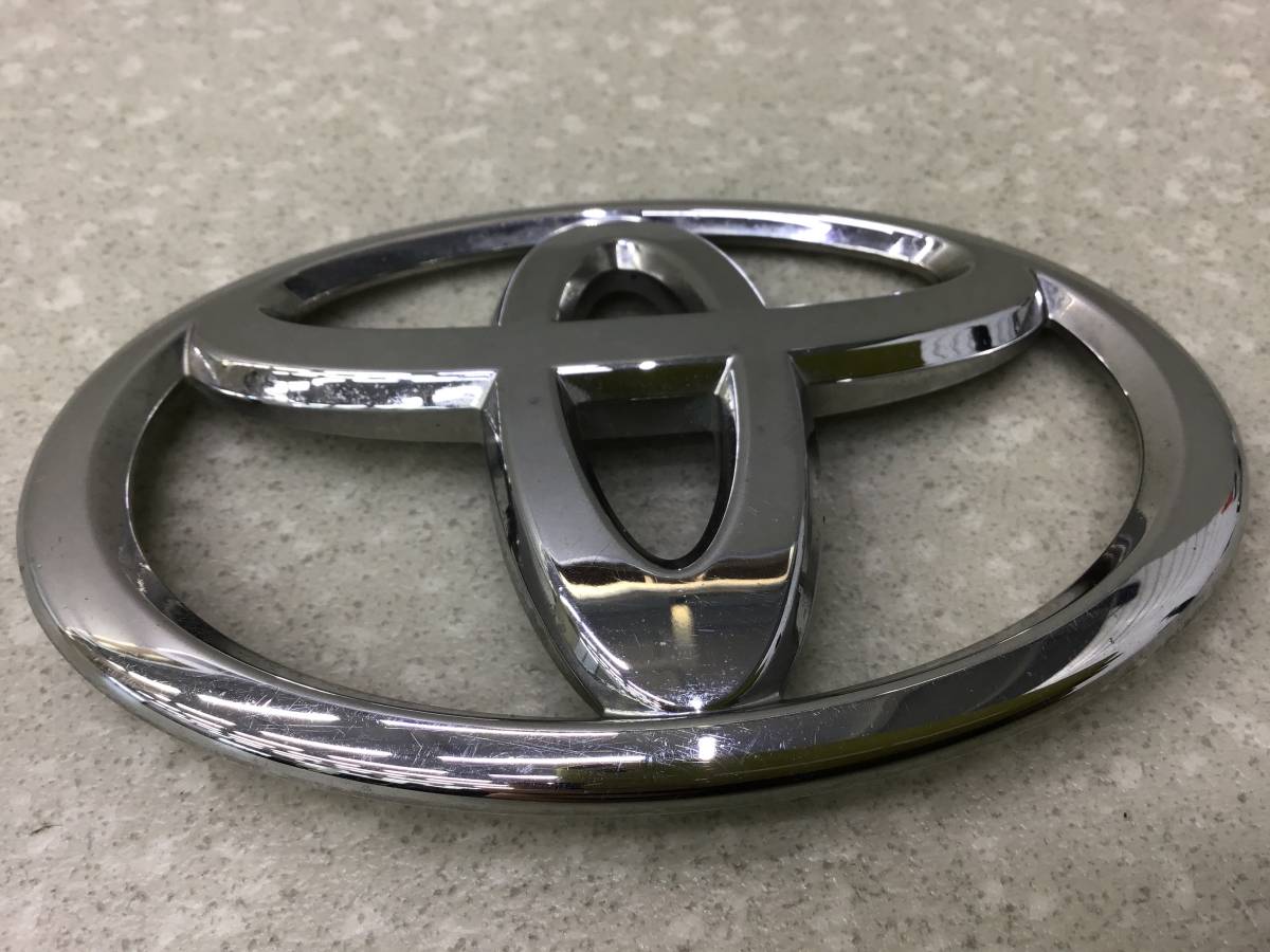 Эмблема Toyota Highlander (U40) 2007-2013 Эмблема Toyota Highlander (U40) 2007-2013
