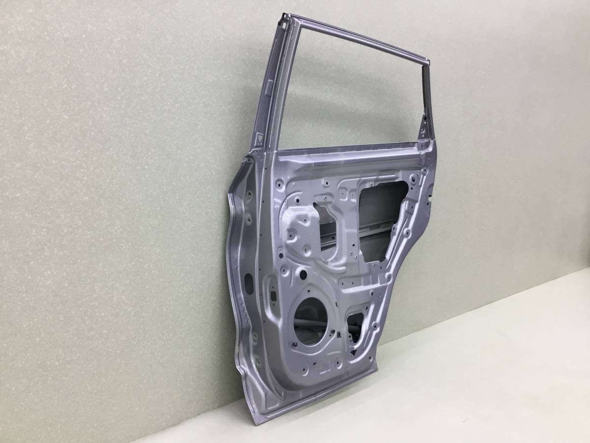 Дверь задняя правая Geely Coolray SX11 2018> Дверь задняя правая Geely Coolray SX11 2018>