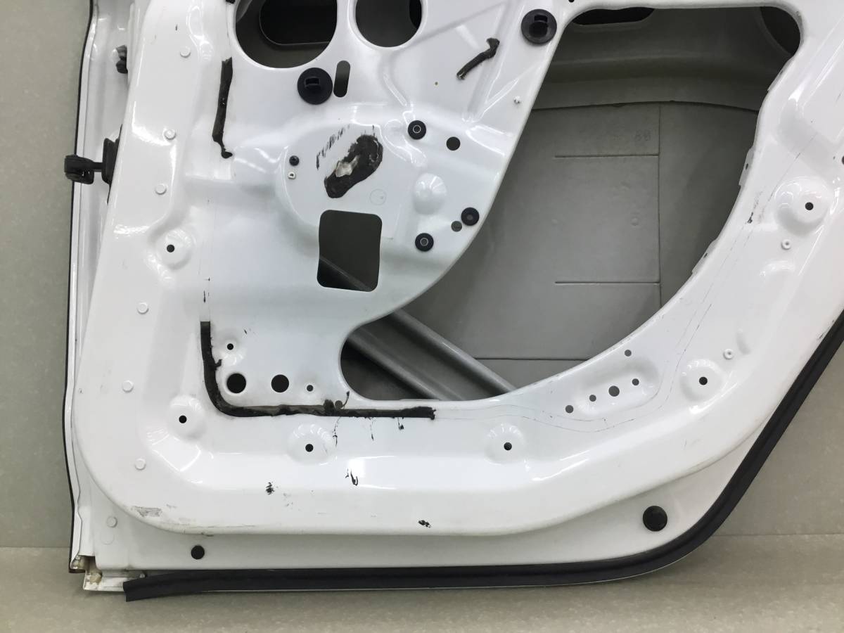 Дверь задняя правая BMW GT F07 2008> Дверь задняя правая BMW GT F07 2008>