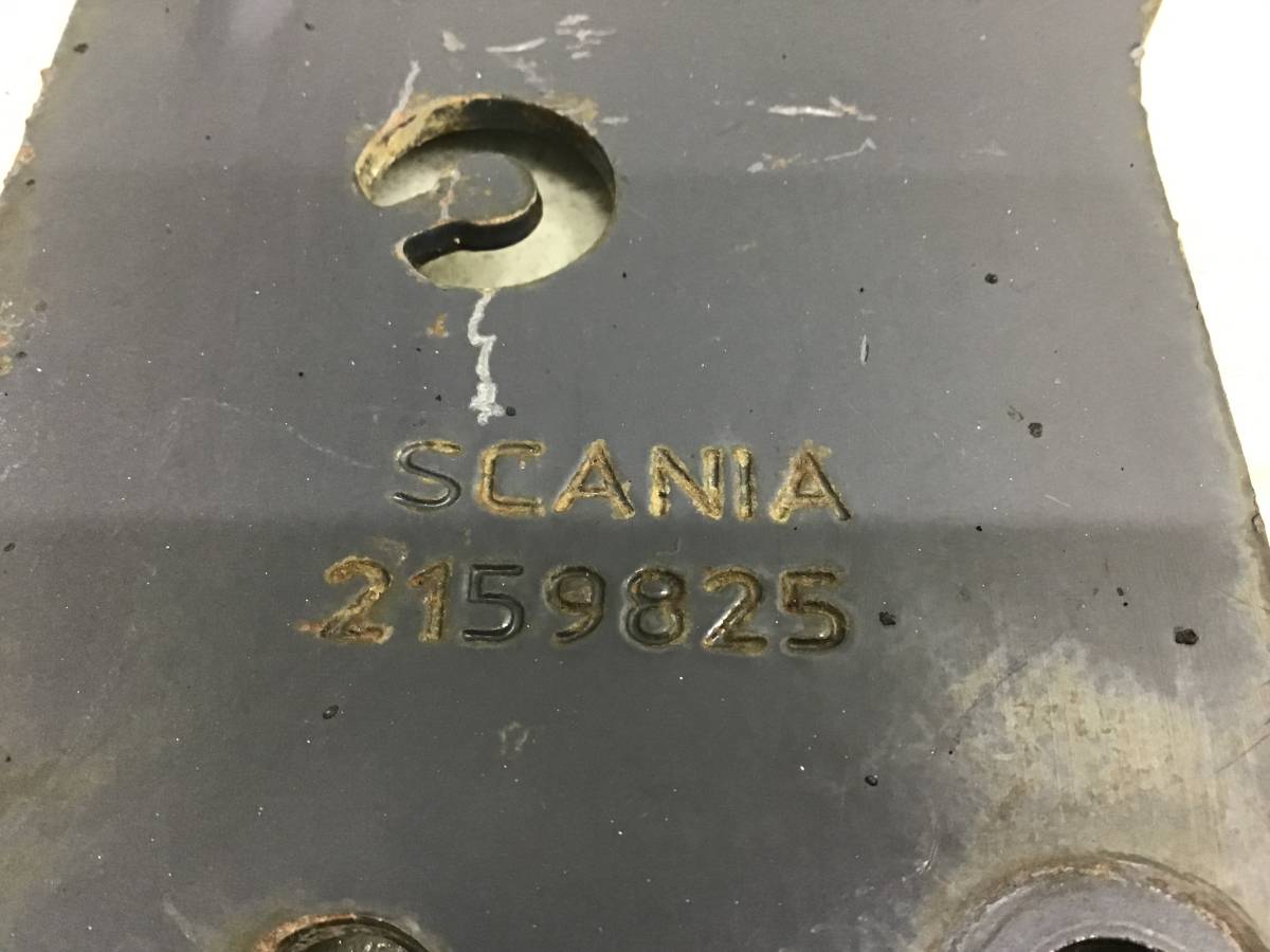 Кронштейн крепления крыла Scania R-Serie 2004>