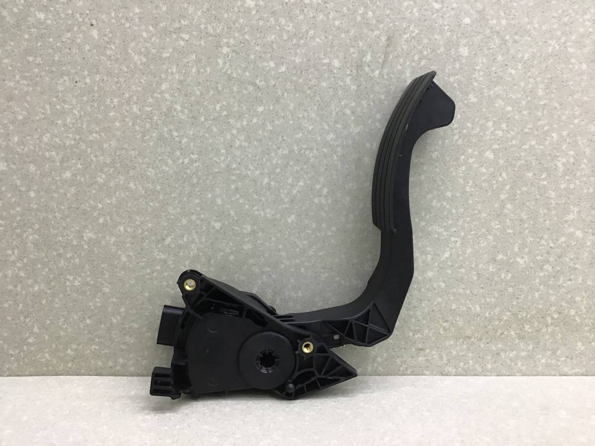 Педаль газа Renault Sandero 2 (5S) 2012-2022 Педаль газа Renault Sandero 2 (5S) 2012-2022