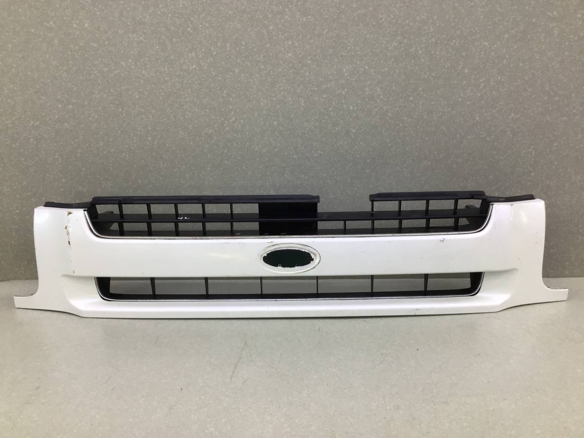 Решетка радиатора Nissan Terrano 2 (R20, R50) 1993-2006г