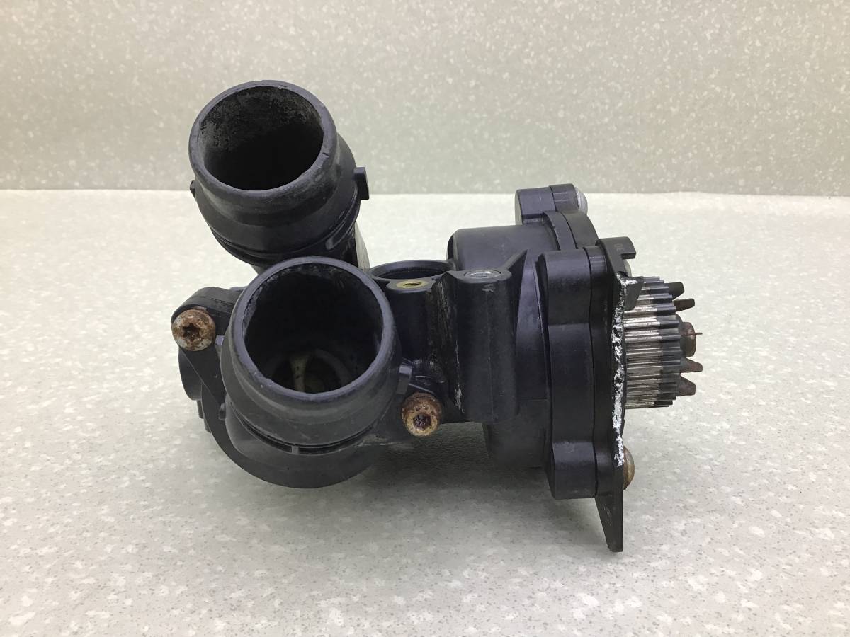 Насос водяной (помпа) Volkswagen Passat B7 2011-2015 Насос водяной (помпа) Volkswagen Passat B7 2011-2015