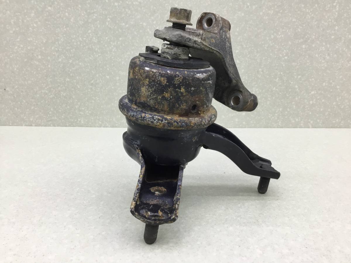 Опора двигателя правая Toyota Camry (V40) 2006-2011 Опора двигателя правая Toyota Camry (V40) 2006-2011