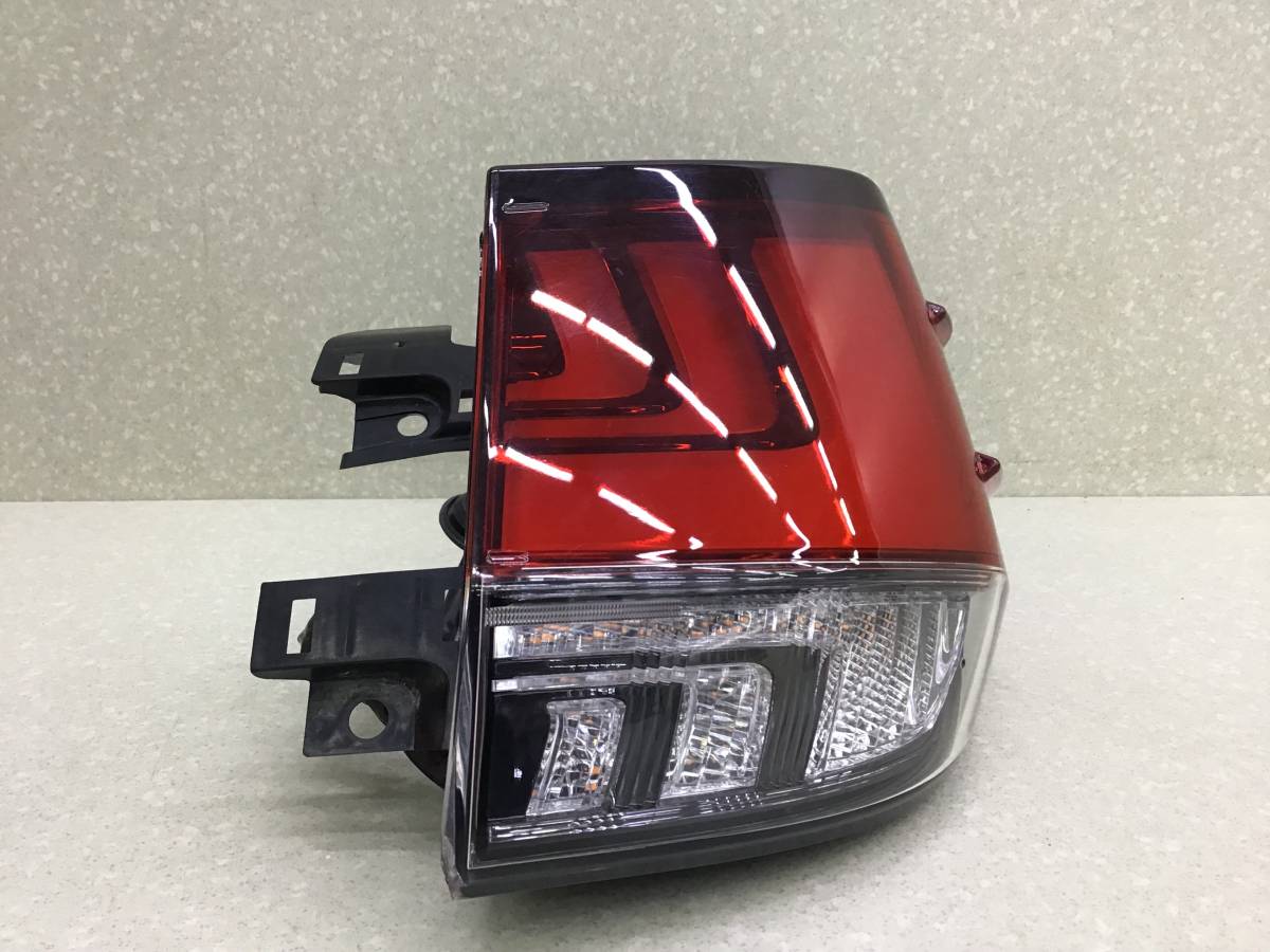 Фонарь задний наружный правый Lexus RX 350 (AGL20W) 2015-2022 Фонарь задний наружный правый Lexus RX 350 (AGL20W) 2015-2022