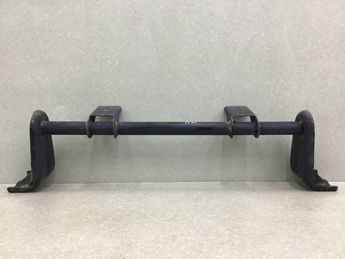Кронштейн радиатора Hyundai HD 35-78 2003> Кронштейн радиатора Hyundai HD 35-78 2003>