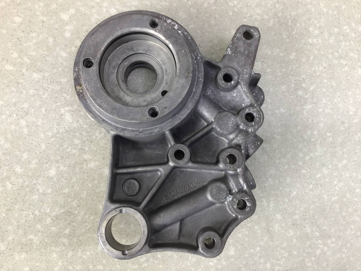 Крышка распредвала Audi A4 (B8) 2007-2015 Крышка распредвала Audi A4 (B8) 2007-2015