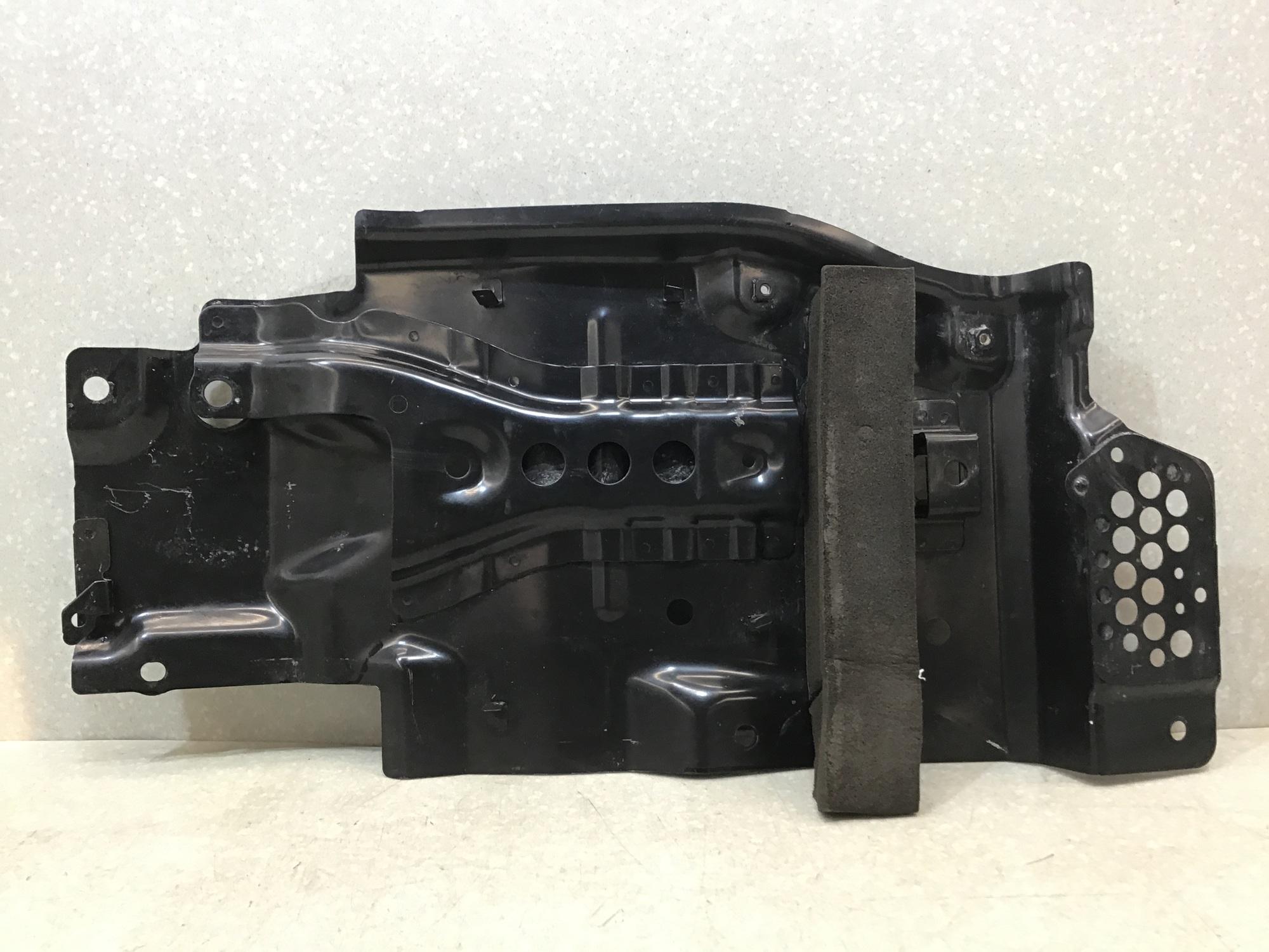 Защита картера Toyota Land Cruiser 11 (VDJ200) 2007-2021