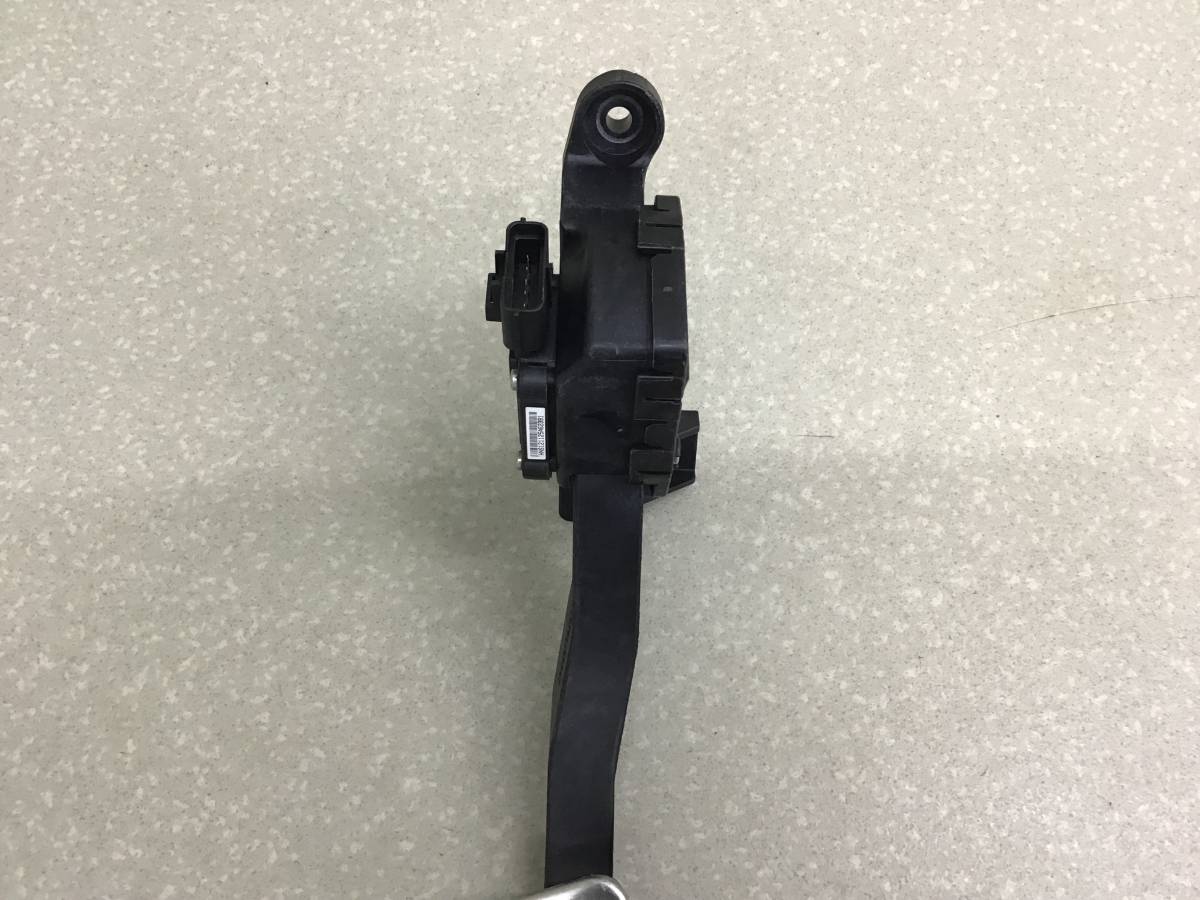 Педаль газа Kia Optima 3 (TF) 2010-2015 Педаль газа Kia Optima 3 (TF) 2010-2015