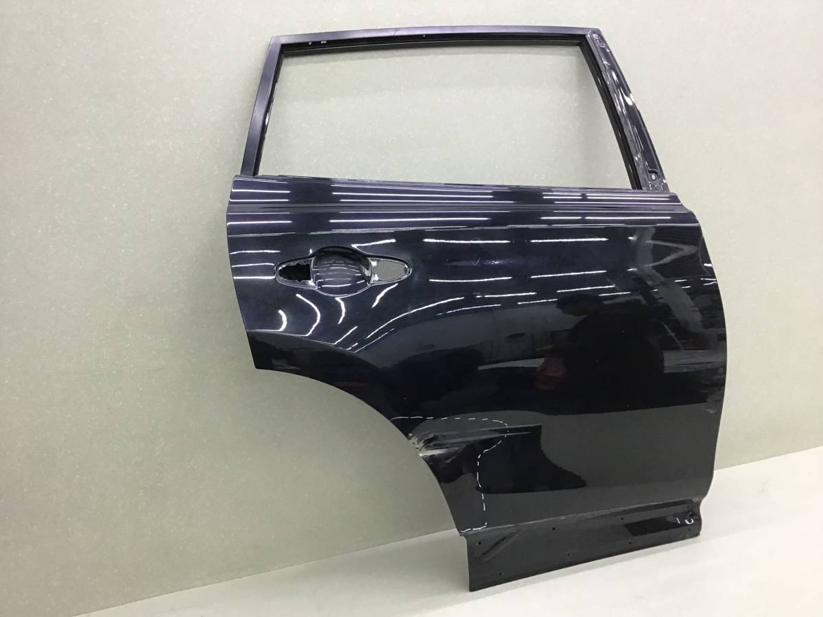 Дверь задняя правая Toyota Rav 4 (A40) 2013> Дверь задняя правая Toyota Rav 4 (A40) 2013>