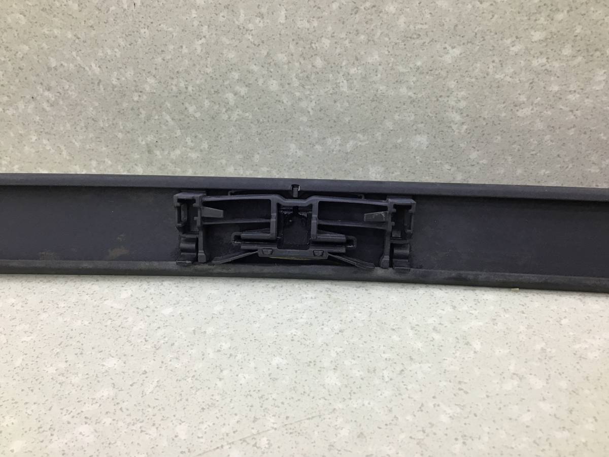 Молдинг крыши правый Ford Focus 3 (CB8) 2011-2019 Молдинг крыши правый Ford Focus 3 (CB8) 2011-2019