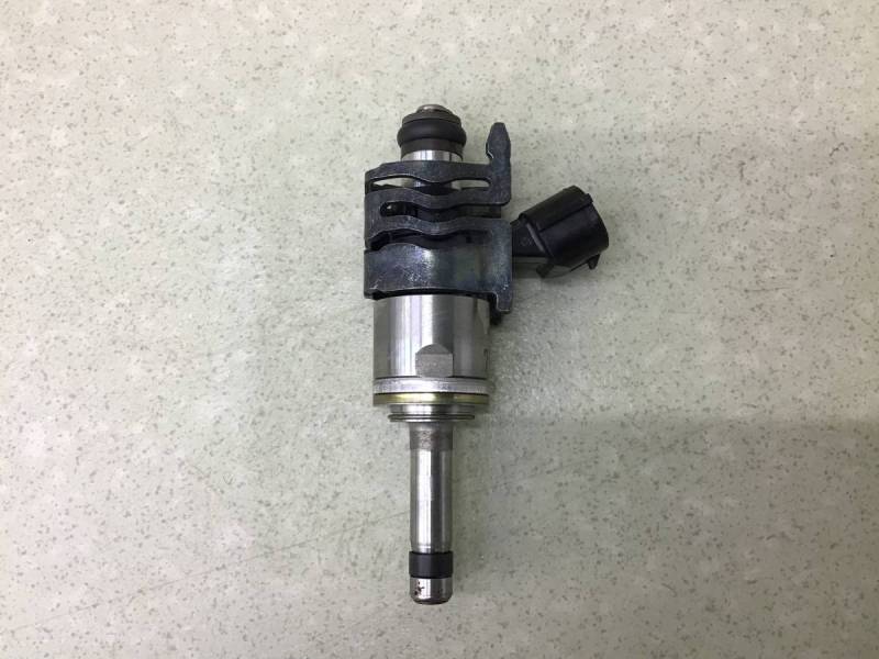 Форсунка инжекторная электрическая Toyota Land Cruiser (J300) 2021>