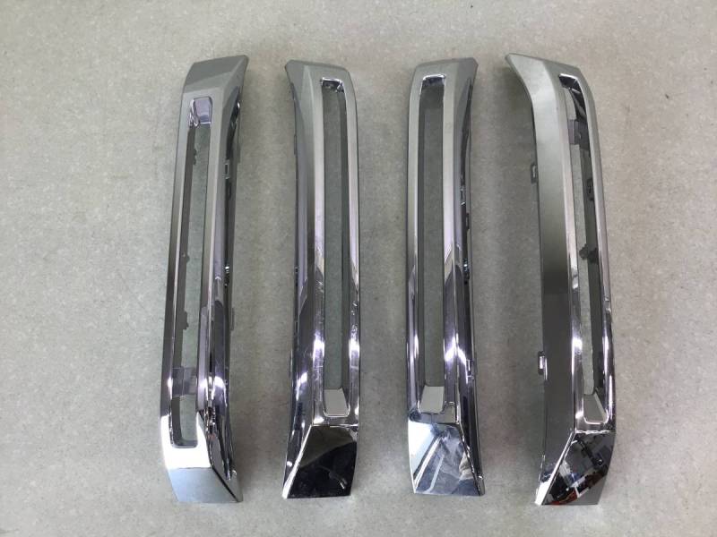 Молдинг решетки радиатора JAC T9 2020 - н. в.