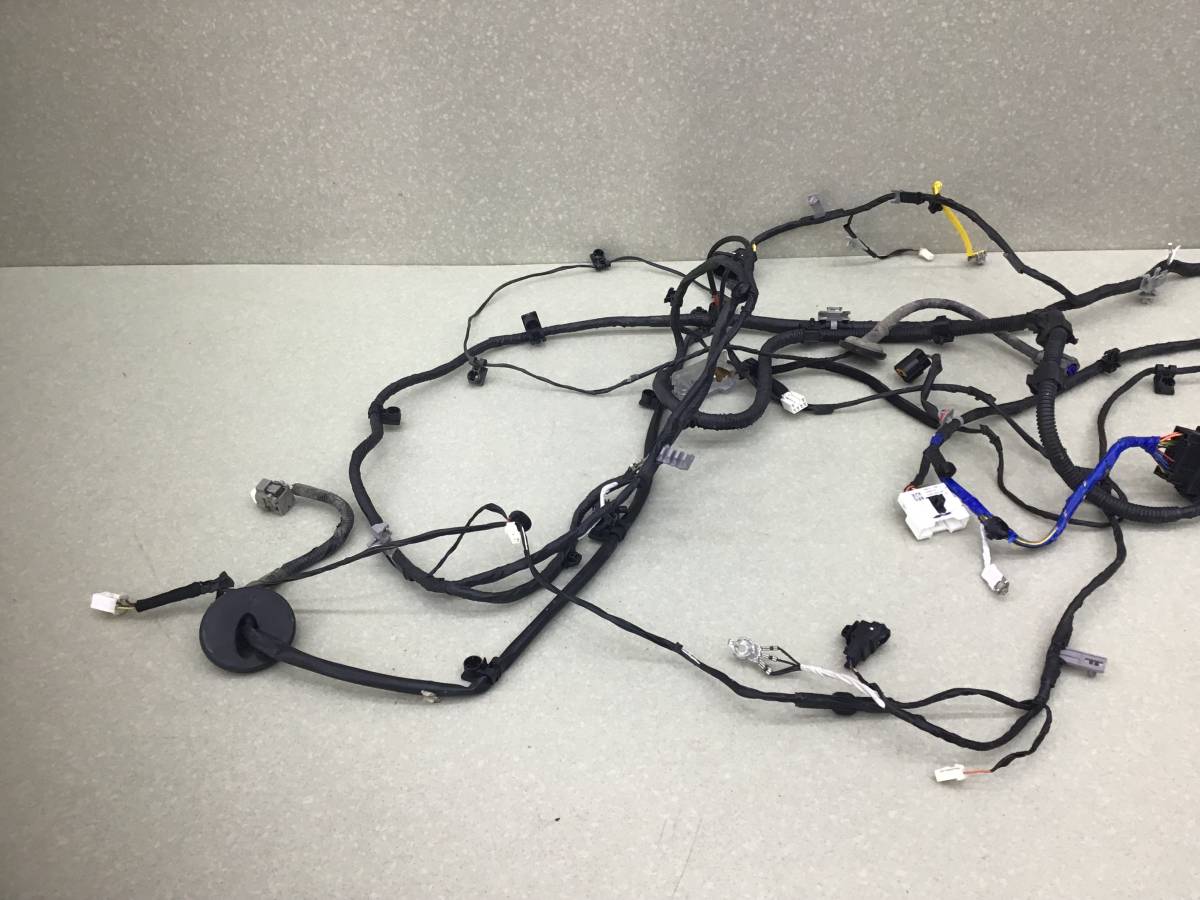 Проводка салона Hyundai Solaris 2 (HCR) 2017-2020