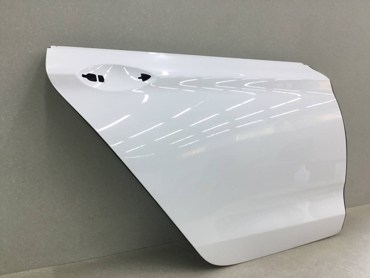 Дверь задняя правая BMW GT F07 2008> Дверь задняя правая BMW GT F07 2008>