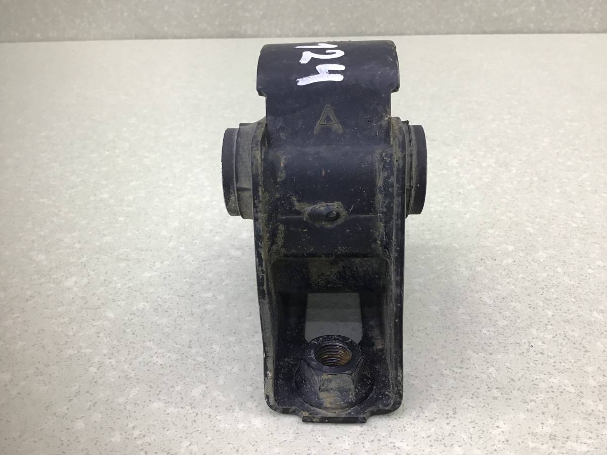 Опора двигателя передняя Toyota Rav 4 (A30) 2006-2013 Опора двигателя передняя Toyota Rav 4 (A30) 2006-2013