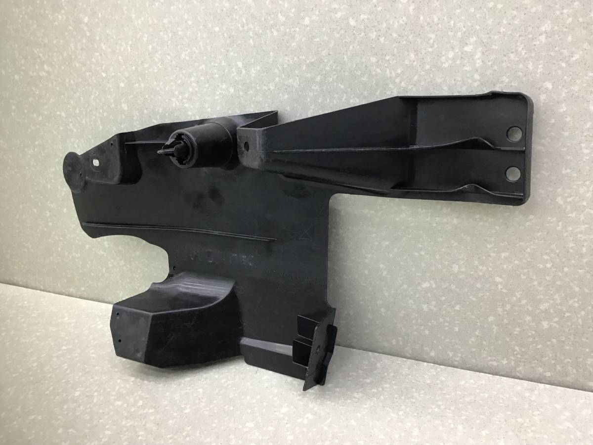 Пыльник (кузов наружные) Mazda Mazda 3 (BK) 2002-2009