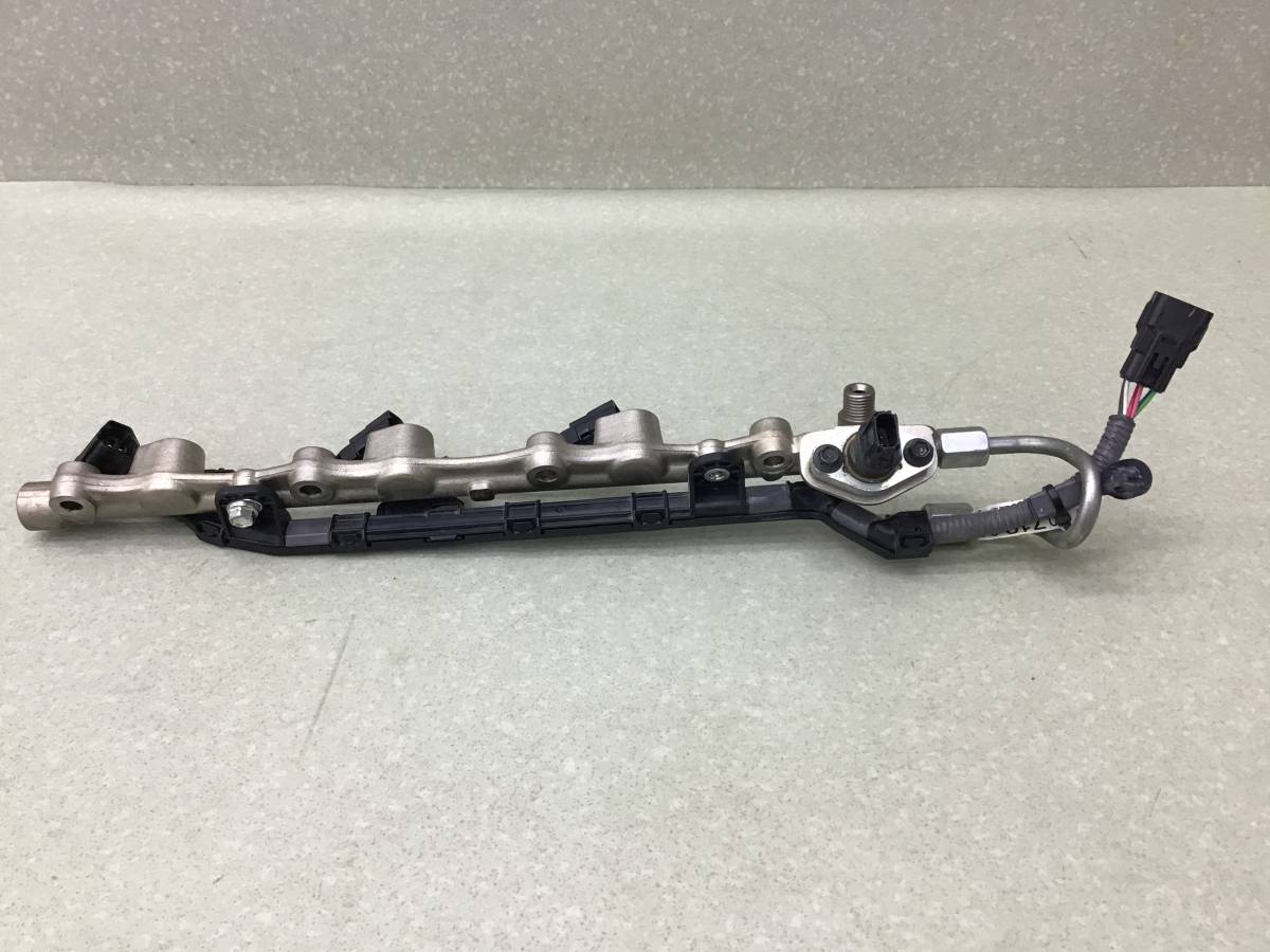 Рейка топливная (рампа) Toyota Land Cruiser (J300) 2021>