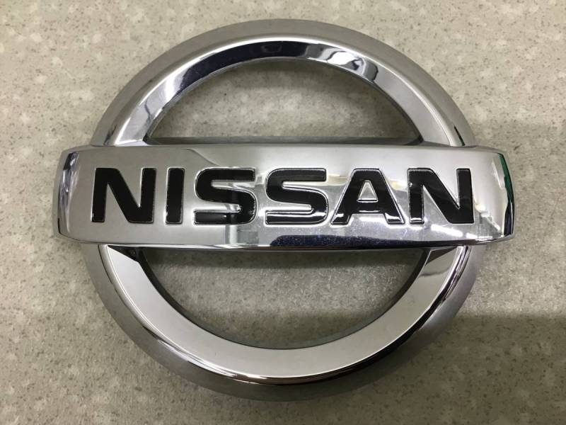 Эмблема Nissan Tiida (C11) 2007-2014