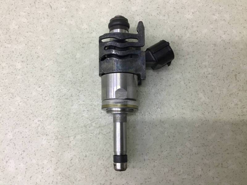 Форсунка инжекторная электрическая Toyota Land Cruiser (J300) 2021>