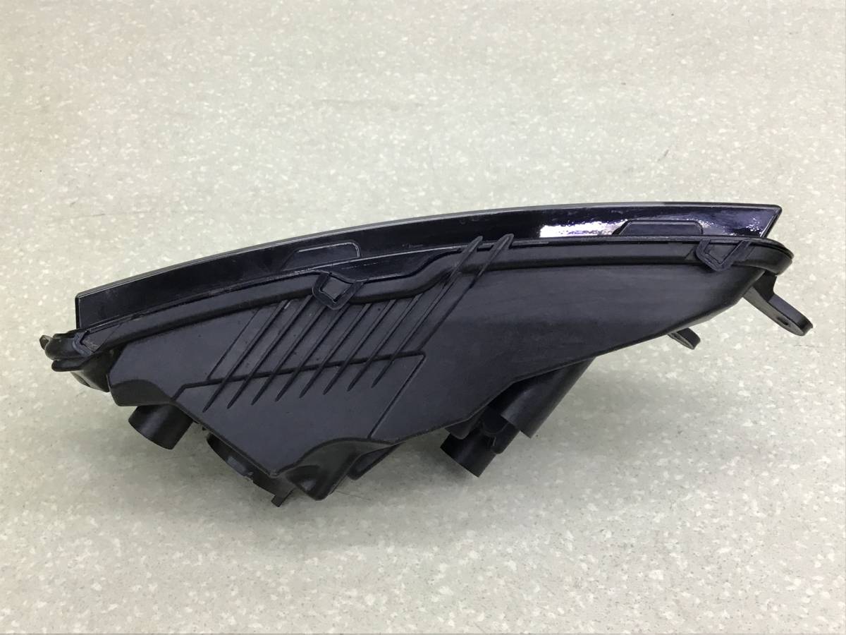 Фара противотуманная левая Skoda Octavia A7 (5E) 2013-2020 Фара противотуманная левая Skoda Octavia A7 (5E) 2013-2020