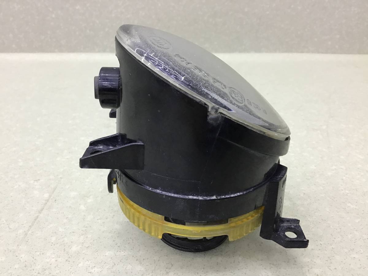 Фара противотуманная правая Volkswagen Golf 5 (1K) 2003-2009