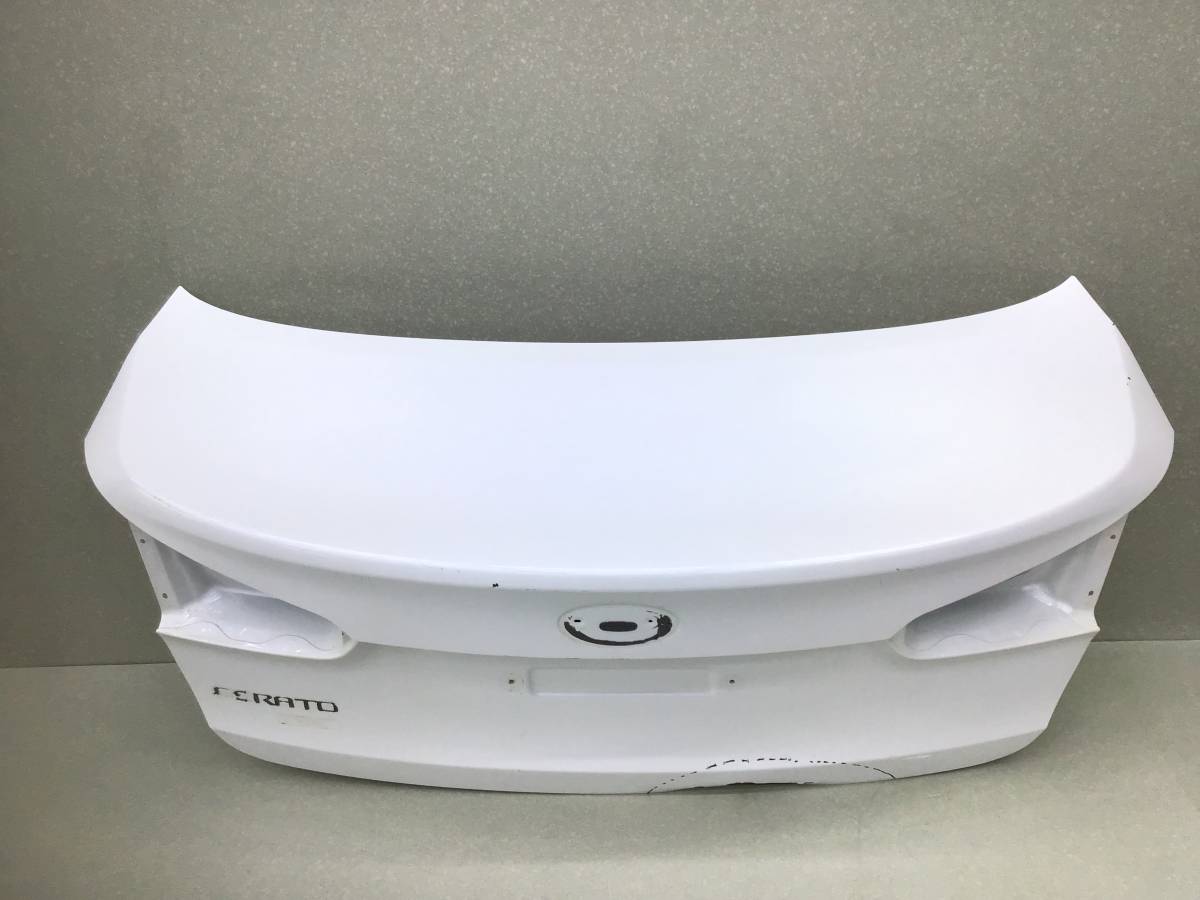 Крышка багажника Kia Cerato 3 (YD) 2013-2020 Крышка багажника Kia Cerato 3 (YD) 2013-2020