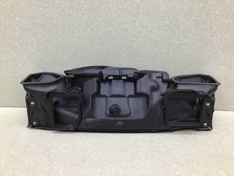 Воздуховод BMW 5-series E60/E61 2003-2009 Воздуховод BMW 5-series E60/E61 2003-2009