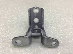 Петля двери задней правой нижняя Kia Sorento (XM) 2009-2021