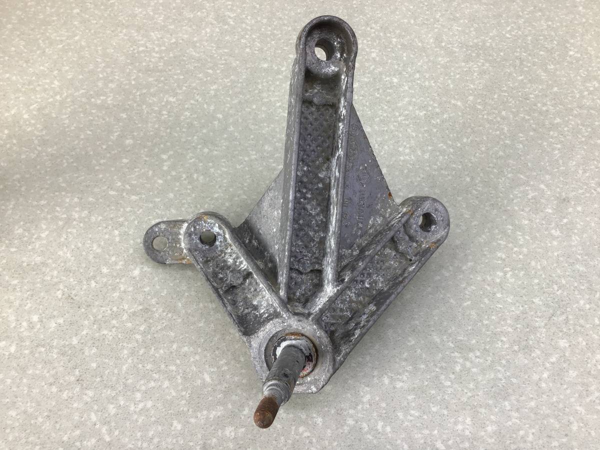 Кронштейн КПП Renault Megane (2) 2002-2009 Кронштейн КПП Renault Megane (2) 2002-2009