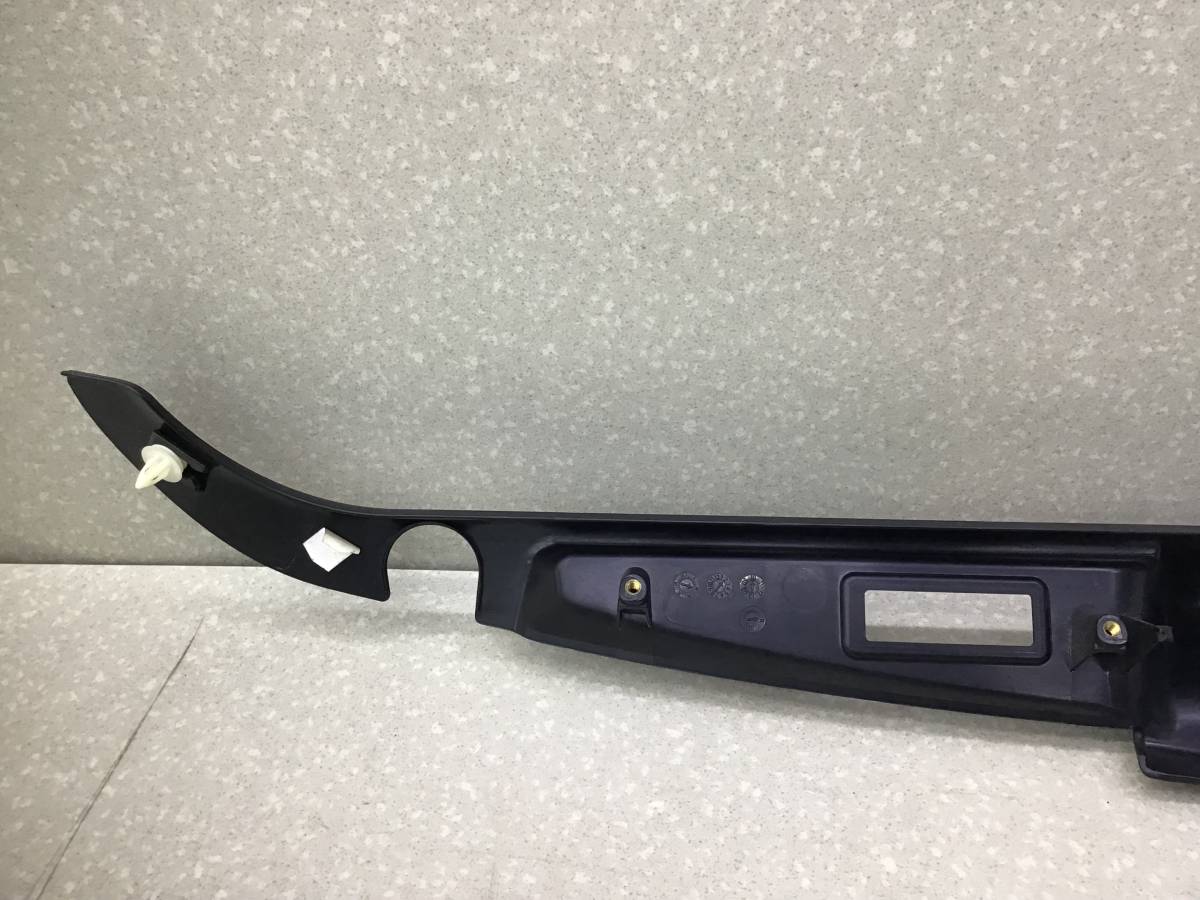 Накладка замка багажника BMW GT F07 2008> Накладка замка багажника BMW GT F07 2008>